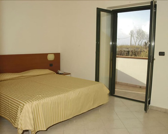 Imagen de la habitación del Hotel Residence Domus, Santa Maria del Cedro. Foto 12