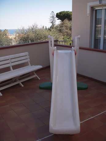Imagen de los interiores del Hotel Residence Edy. Foto 19