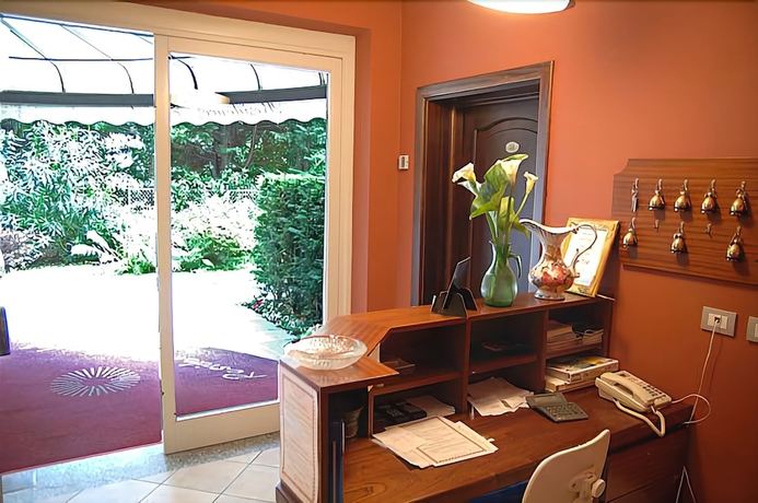 Imagen de los interiores del Hotel Residence Garden, Cannobio. Foto 12