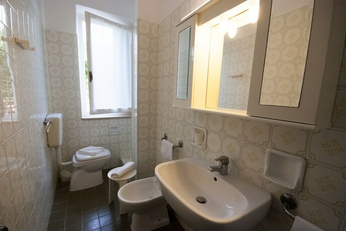 Imagen de la habitación del Hotel Residence Golfo Della Lacona. Foto 17