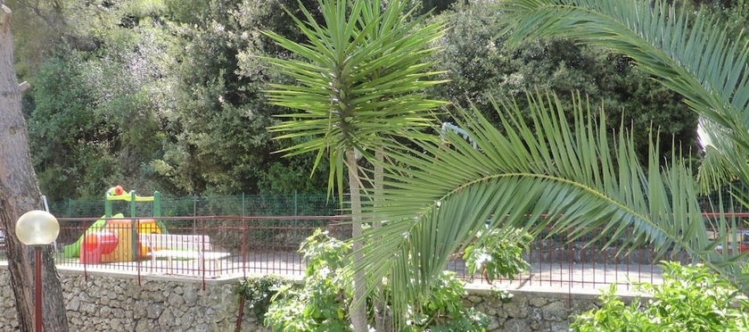 Imagen de los exteriores del Hotel Residence Green Park. Foto 16