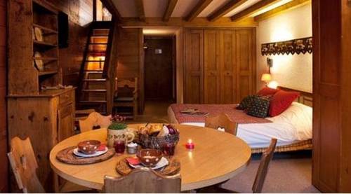 Imagen de la habitación del Hotel Residence H&ocirc;teli&egrave;re La Renardiere. Foto 9