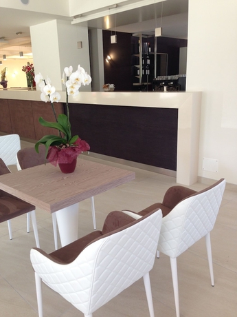 Imagen de los interiores del Hotel Residence Holiday. Foto 17