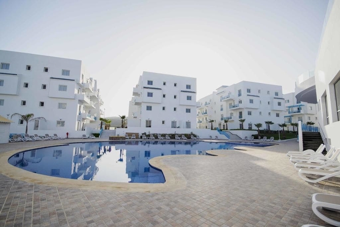 Imagen de la piscina del Hotel Residence Hoteliere L'escale. Foto 14