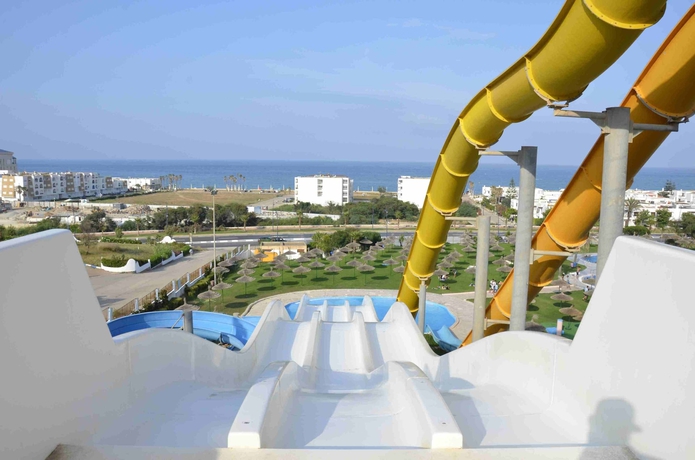 Imagen de la piscina del Hotel Residence Hoteliere L'escale. Foto 17