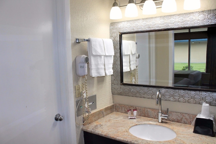 Imagen de la habitación del Hotel Residence Hub Inn and Suites. Foto 10