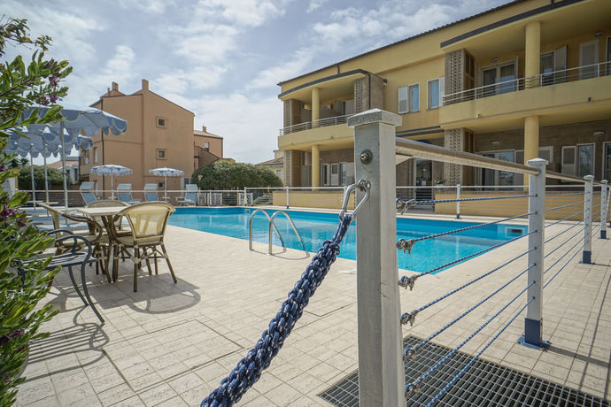 Imagen de la piscina del Hotel Residence Il Conero 2. Foto 11