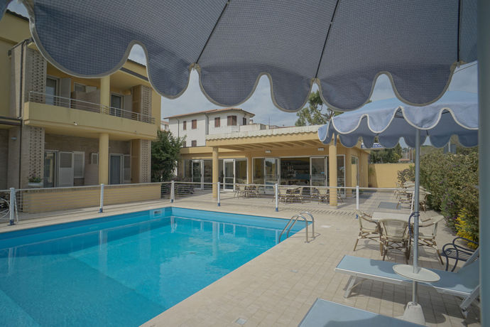 Imagen de la piscina del Hotel Residence Il Conero 2. Foto 16
