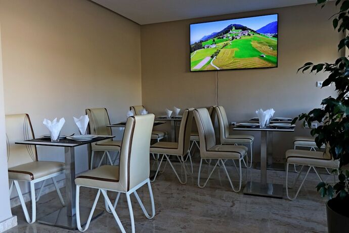 Imagen del bar/restaurante del Hotel Residence Imiplage. Foto 14