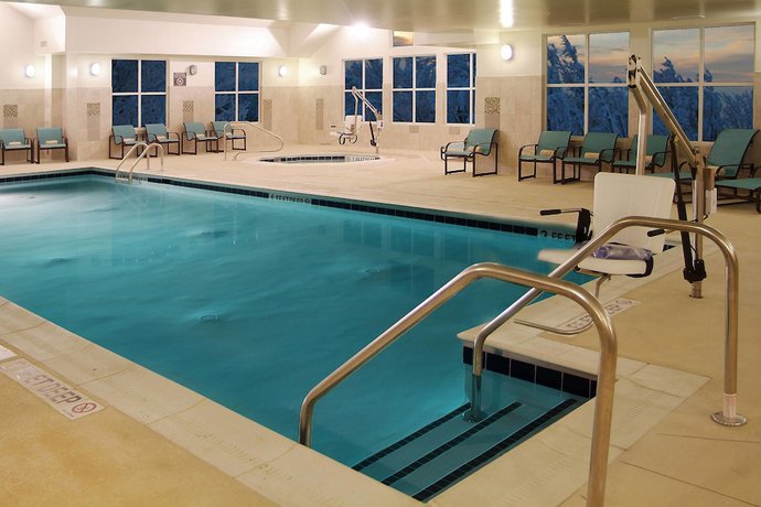Imagen de la piscina del Hotel Residence Inn Albany Washington Avenue. Foto 17
