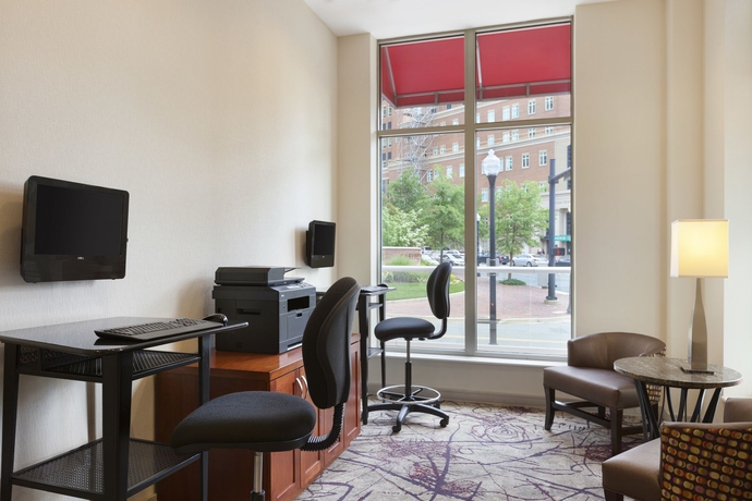 Imagen de los interiores del Hotel Residence Inn Alexandria Old Town South At Carlyle. Foto 8