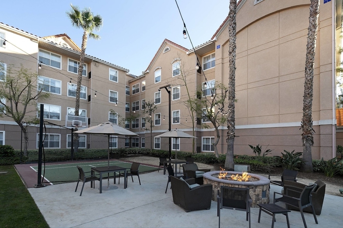 Imagen de los exteriores del Hotel Residence Inn Anaheim Hills Yorba Linda. Foto 14