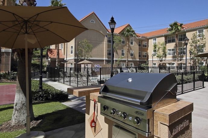 Imagen de los exteriores del Hotel Residence Inn Anaheim Hills Yorba Linda. Foto 15