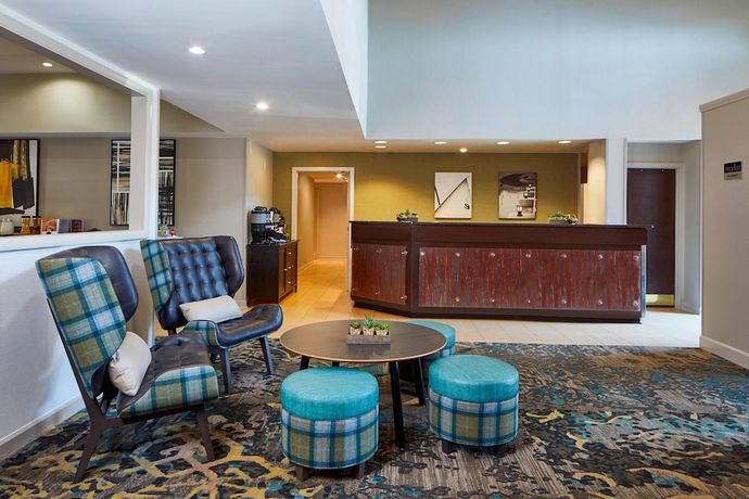 Imagen del bar/restaurante del Hotel Residence Inn Atlanta Airport North/Virginia Avenue. Foto 4