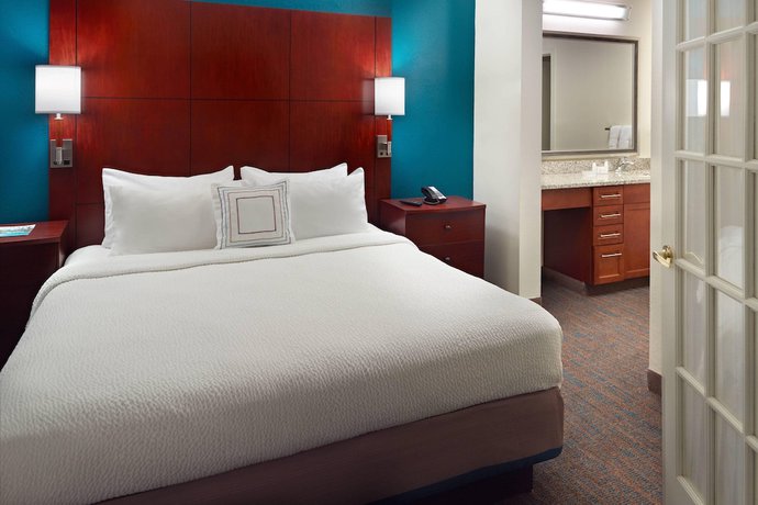 Imagen de la habitación del Hotel Residence Inn Atlanta Airport North/Virginia Avenue. Foto 12
