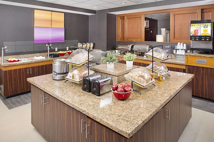 Imagen del bar/restaurante del Hotel Residence Inn Atlanta Downtown By Marriott. Foto 3