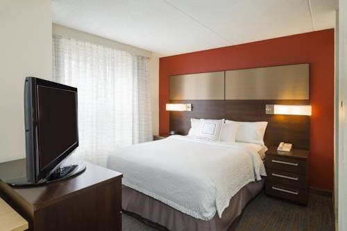 Imagen de la habitación del Hotel Residence Inn Boston Framingham. Foto 3