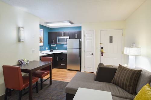 Imagen de la habitación del Hotel Residence Inn Boston Framingham. Foto 5