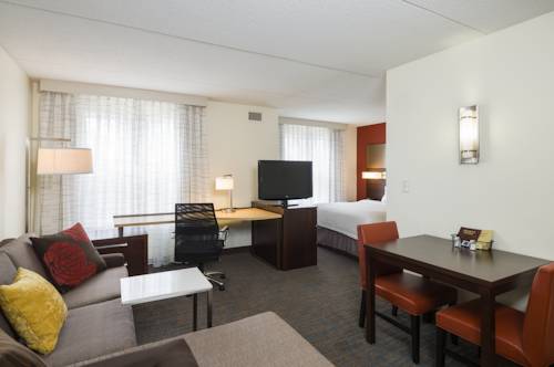 Imagen de la habitación del Hotel Residence Inn Boston Framingham. Foto 6
