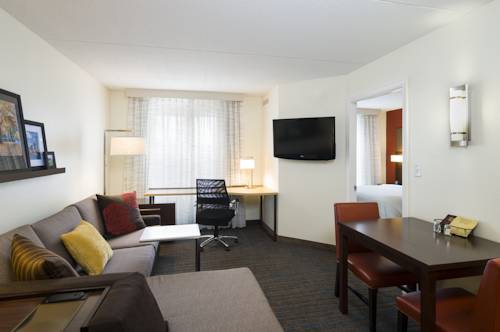 Imagen de la habitación del Hotel Residence Inn Boston Framingham. Foto 7