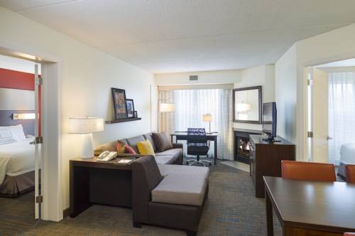 Imagen de la habitación del Hotel Residence Inn Boston Framingham. Foto 8
