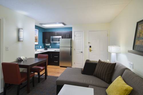 Imagen de la habitación del Hotel Residence Inn Boston Framingham. Foto 13