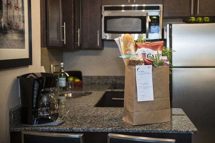 Imagen de la habitación del Hotel Residence Inn Boston Needham. Foto 12