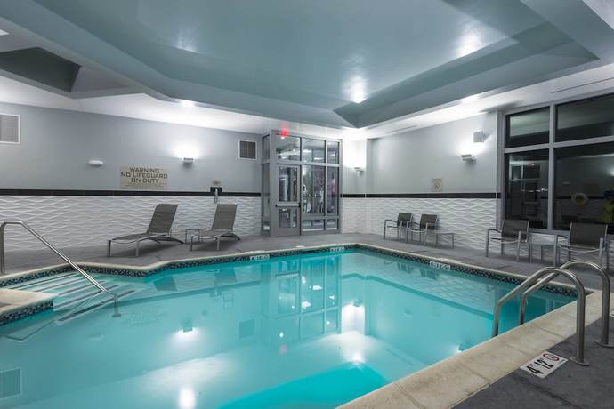 Imagen de la piscina del Hotel Residence Inn Boston Needham. Foto 20