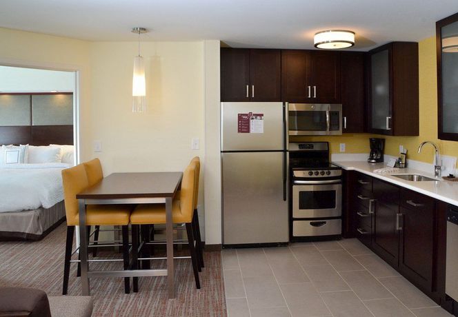 Imagen de la habitación del Hotel Residence Inn By Marriott Akron Fairlawn. Foto 4