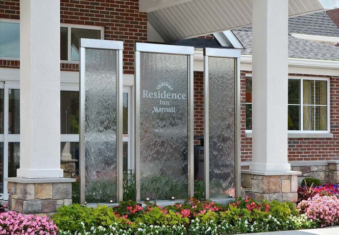 Imagen del bar/restaurante del Hotel Residence Inn By Marriott Akron Fairlawn. Foto 2