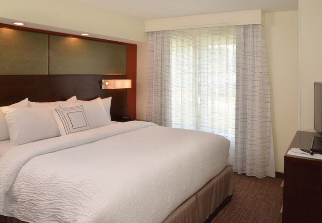 Imagen de la habitación del Hotel Residence Inn By Marriott Akron Fairlawn. Foto 6