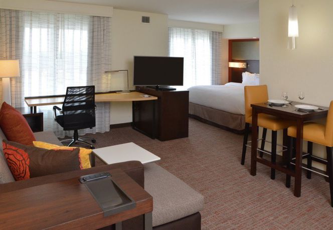Imagen de la habitación del Hotel Residence Inn By Marriott Akron Fairlawn. Foto 7
