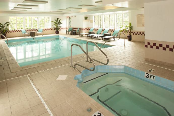 Imagen de la piscina del Hotel Residence Inn By Marriott Asheville Biltmore. Foto 20