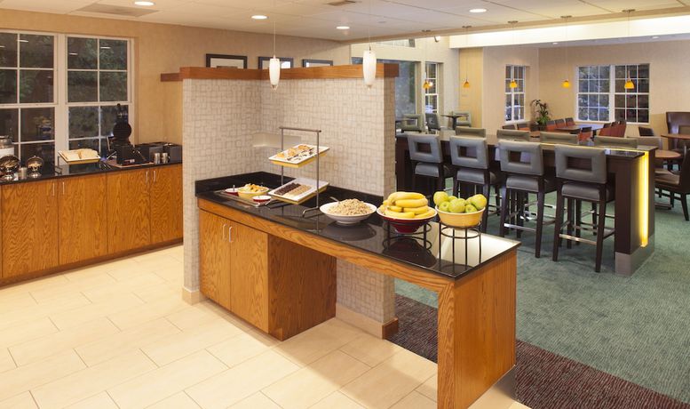 Imagen del bar/restaurante del Hotel Residence Inn By Marriott Asheville Biltmore. Foto 4