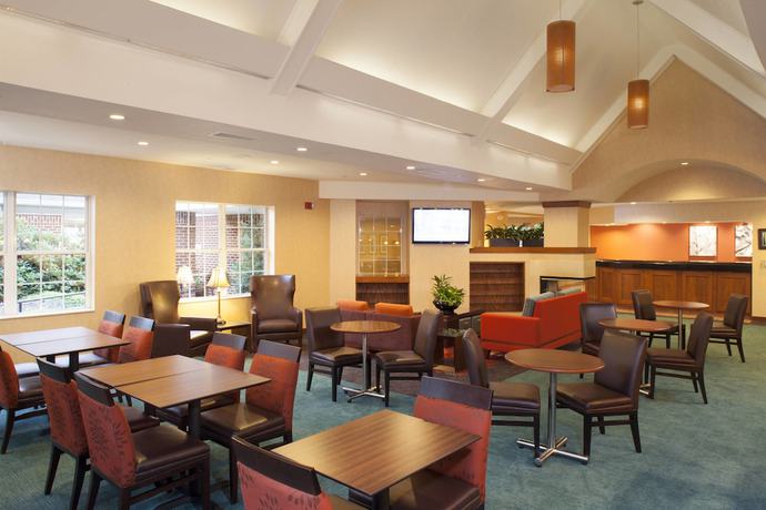 Imagen del bar/restaurante del Hotel Residence Inn By Marriott Asheville Biltmore. Foto 5