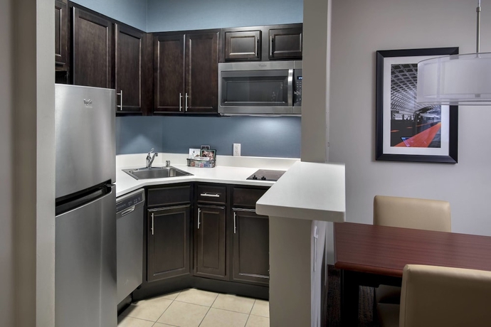 Imagen de la habitación del Hotel Residence Inn By Marriott Bethesda Downtown. Foto 10