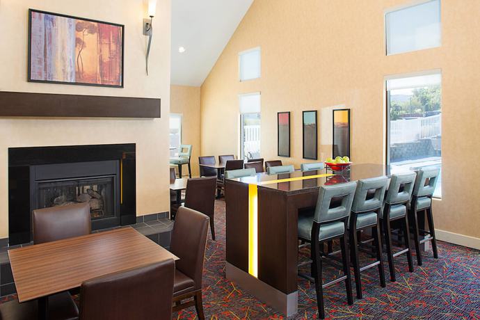 Imagen de los interiores del Hotel Residence Inn By Marriott Binghamton. Foto 11