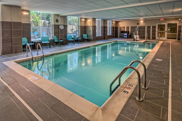 Imagen de la piscina del Hotel Residence Inn By Marriott Blacksburg-university. Foto 20