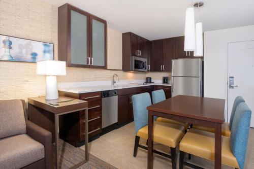 Imagen de la habitación del Hotel Residence Inn By Marriott Boston Bridgewater. Foto 19