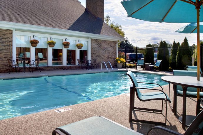 Imagen de la piscina del Hotel Residence Inn By Marriott Boston North Shore/danvers. Foto 20