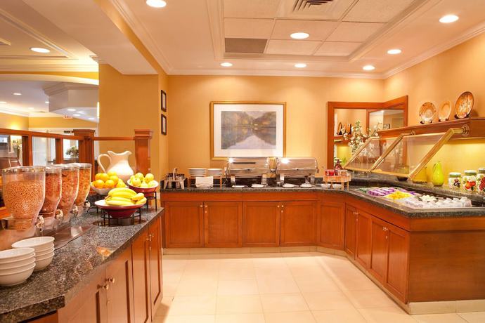 Imagen del bar/restaurante del Hotel Residence Inn By Marriott Boston Woburn. Foto 4