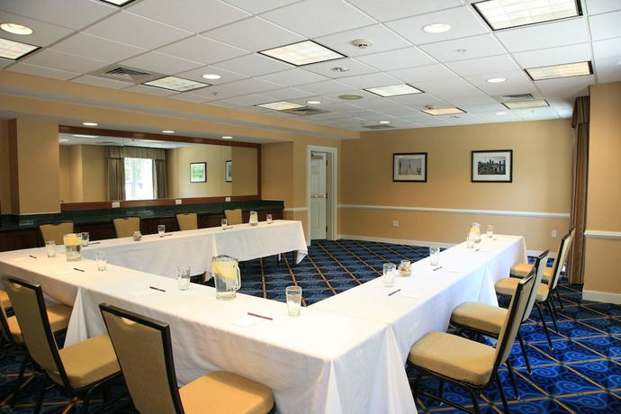 Imagen de los interiores del Hotel Residence Inn By Marriott Boston Woburn. Foto 16