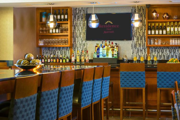 Imagen del bar/restaurante del Hotel Residence Inn By Marriott Boston-franklin. Foto 2