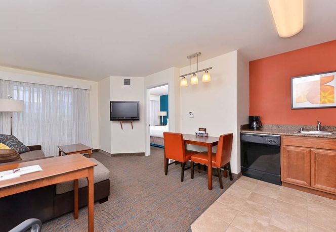 Imagen de los interiores del Hotel Residence Inn By Marriott Bozeman. Foto 11
