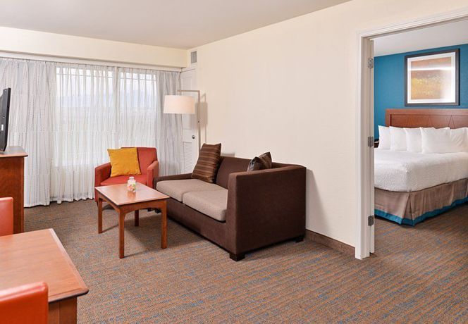 Imagen de los interiores del Hotel Residence Inn By Marriott Bozeman. Foto 14