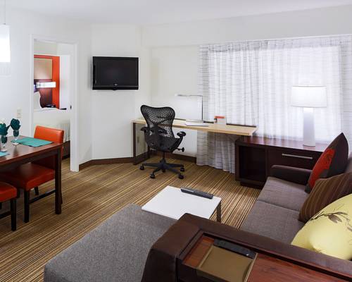 Imagen de la habitación del Hotel Residence Inn By Marriott Carlsbad. Foto 2