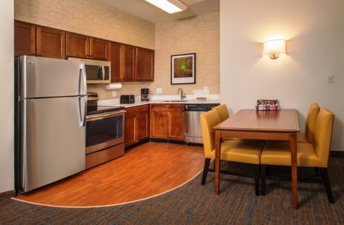 Imagen de la habitación del Hotel Residence Inn By Marriott Chantilly Dulles South. Foto 9
