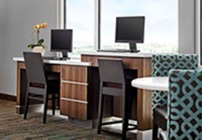 Imagen de los interiores del Hotel Residence Inn By Marriott Charlotte Airport. Foto 14