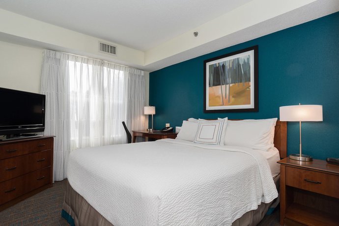 Imagen de la habitación del Hotel Residence Inn By Marriott Charlotte Lake Norman. Foto 7