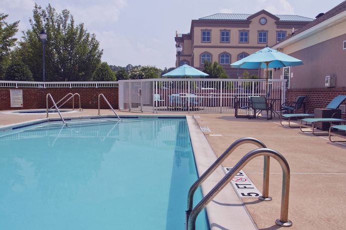 Imagen de la piscina del Hotel Residence Inn By Marriott Charlotte Lake Norman. Foto 20